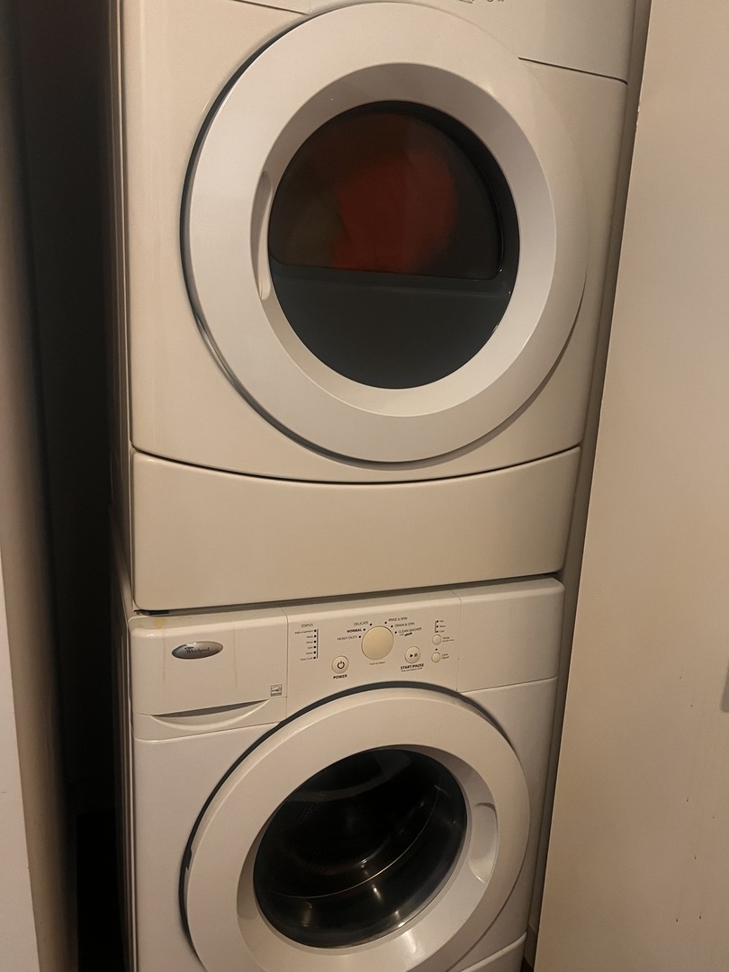 235 W Van Buren Street Unit: 3810