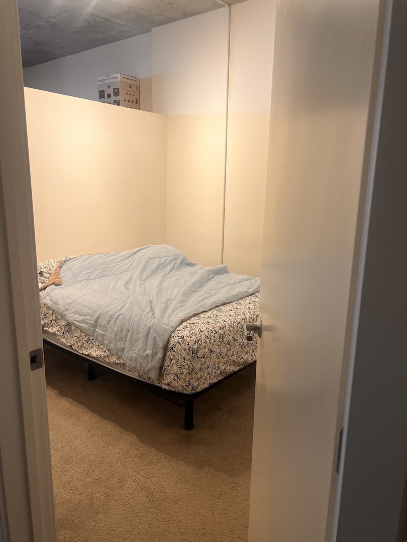 235 W Van Buren Street Unit: 3810