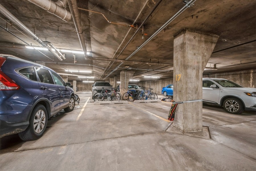 1738 Chicago Avenue Unit: 303