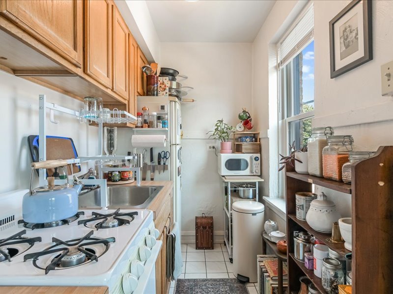 4531 N Ashland Avenue Unit: 111