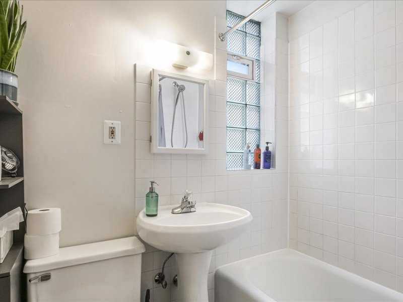 4531 N Ashland Avenue Unit: 111