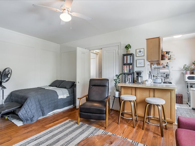 4531 N Ashland Avenue Unit: 111