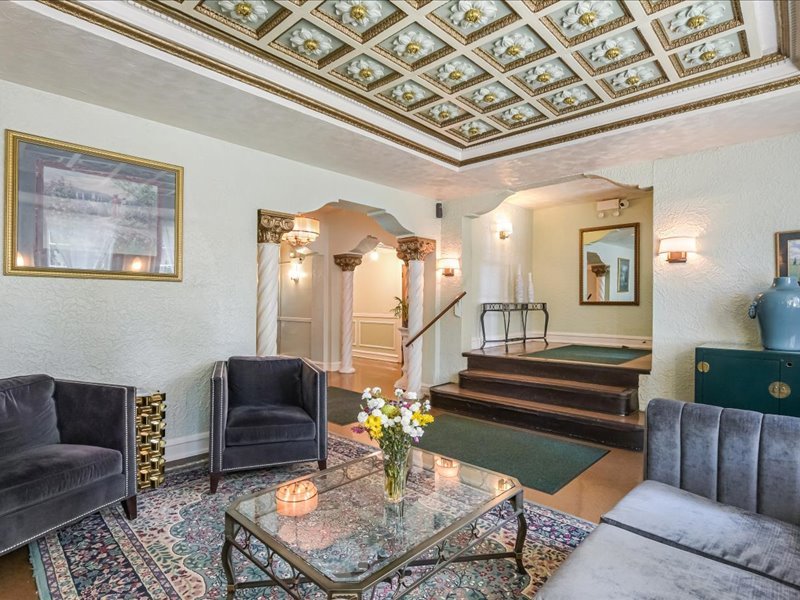 4531 N Ashland Avenue Unit: 111