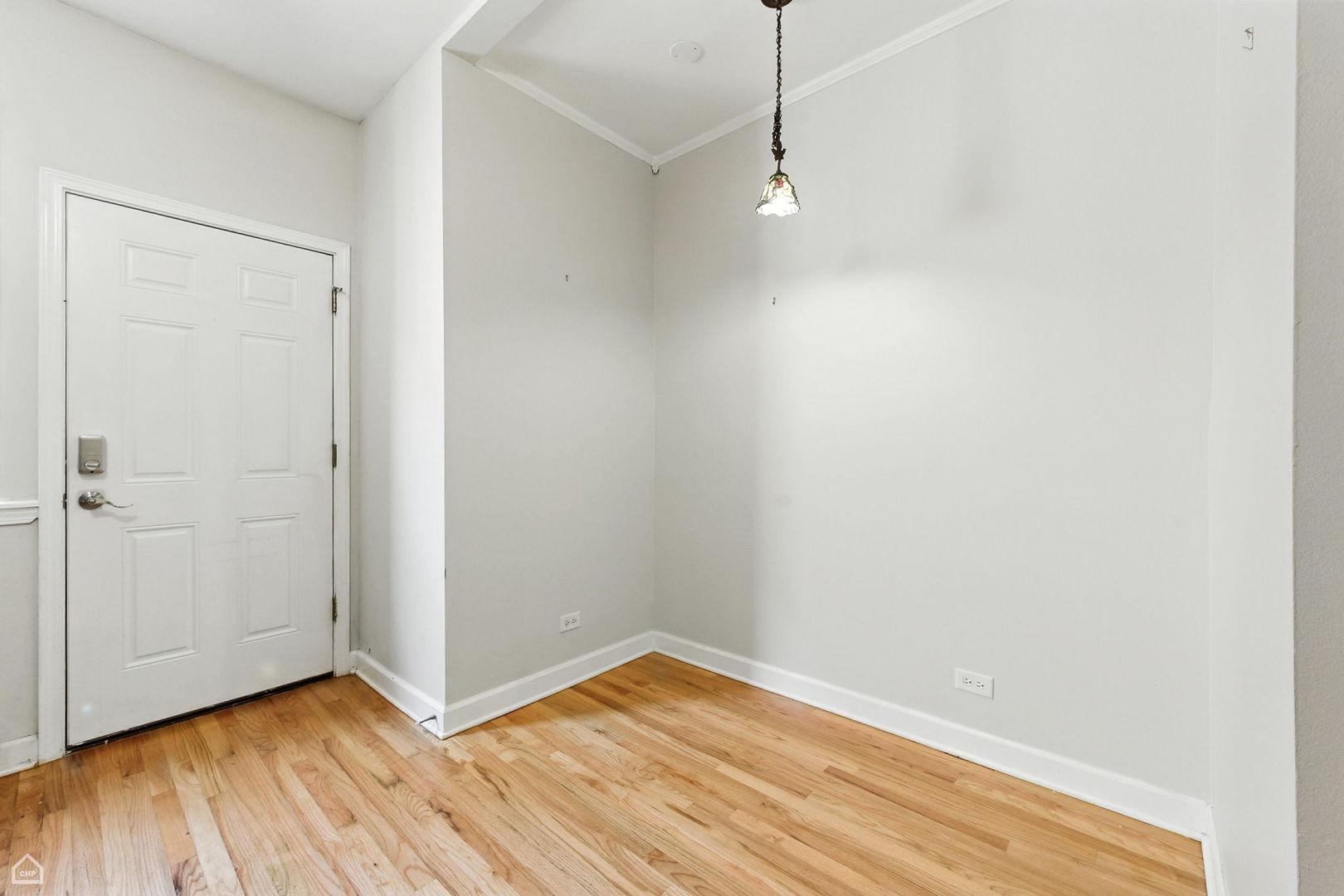 1520 W Belle Plaine Avenue Unit: 2