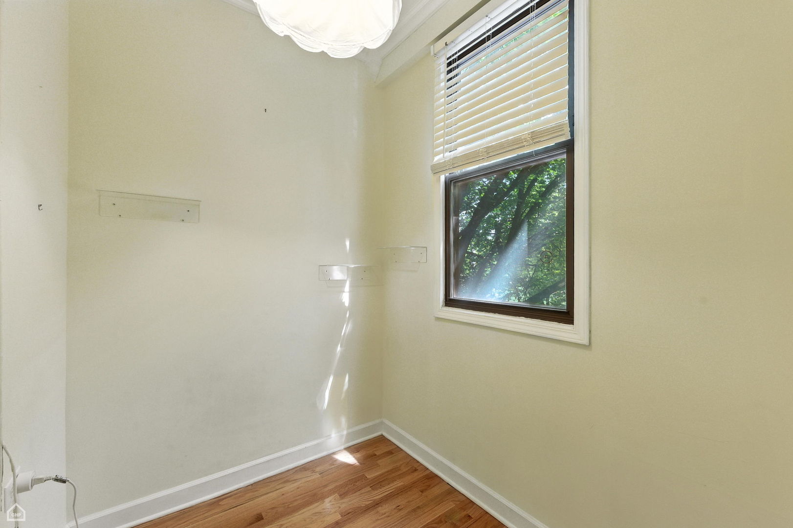 1520 W Belle Plaine Avenue Unit: 2