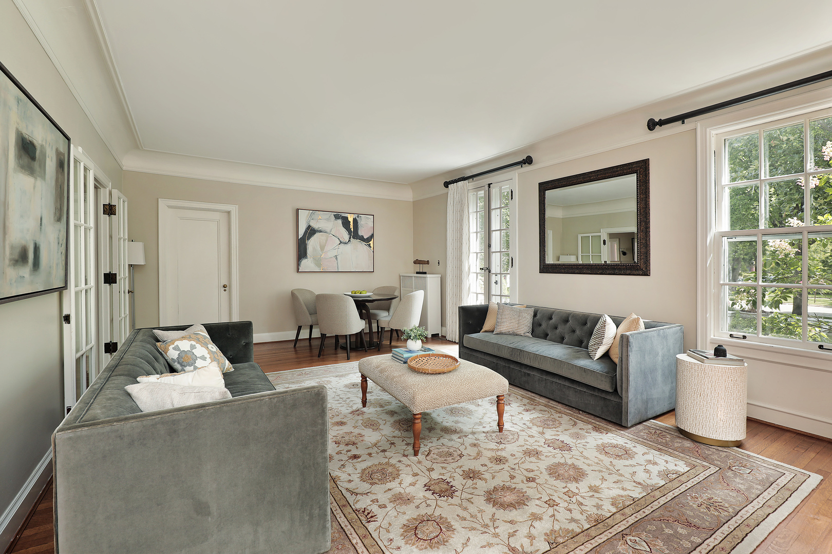 2252 Orrington Avenue