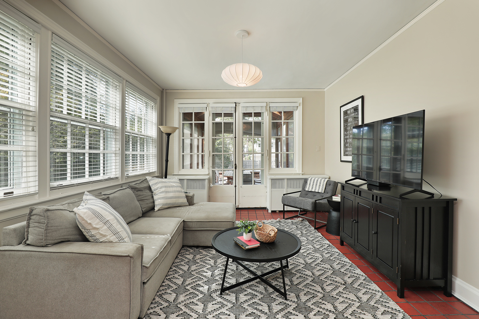 2252 Orrington Avenue