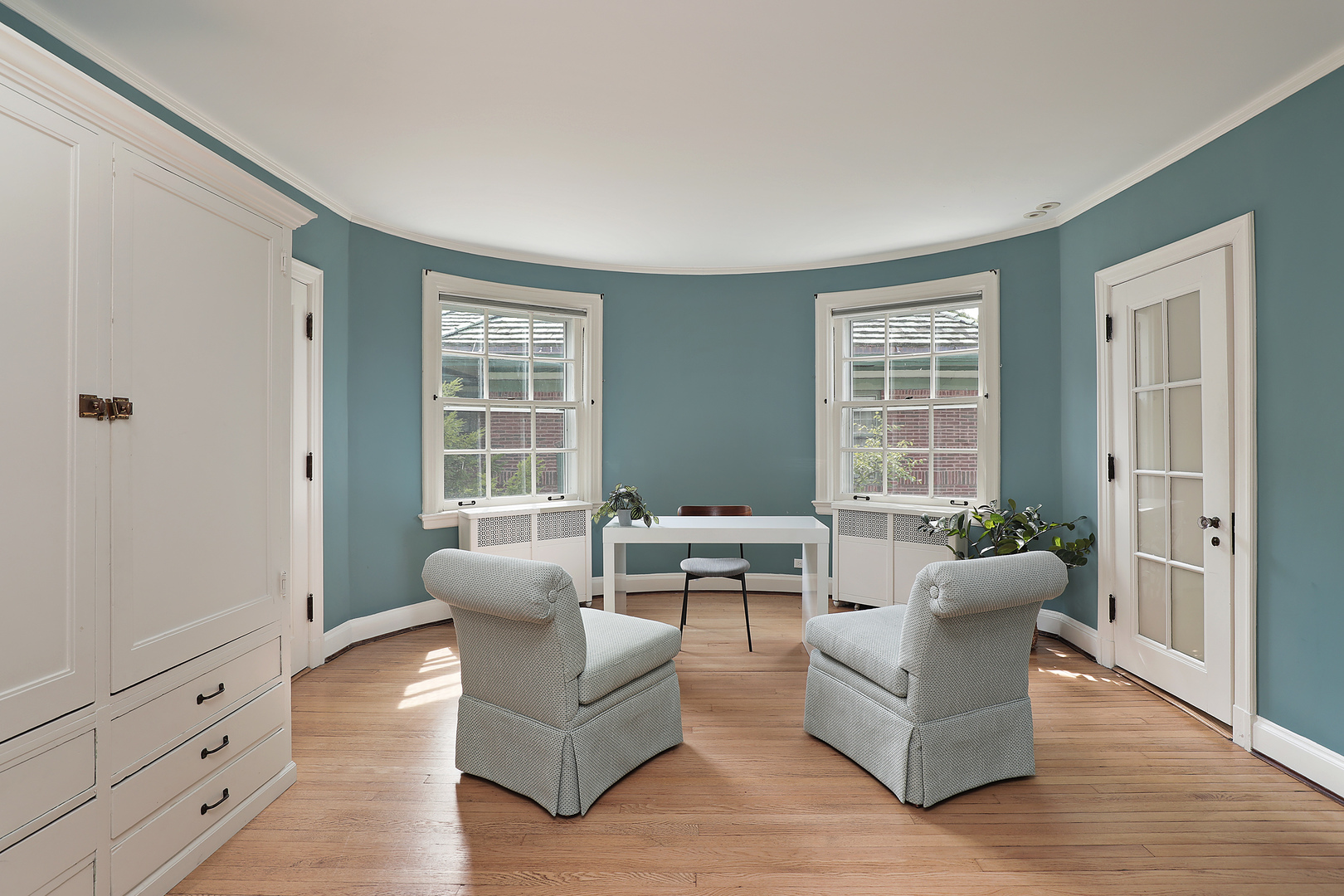 2252 Orrington Avenue