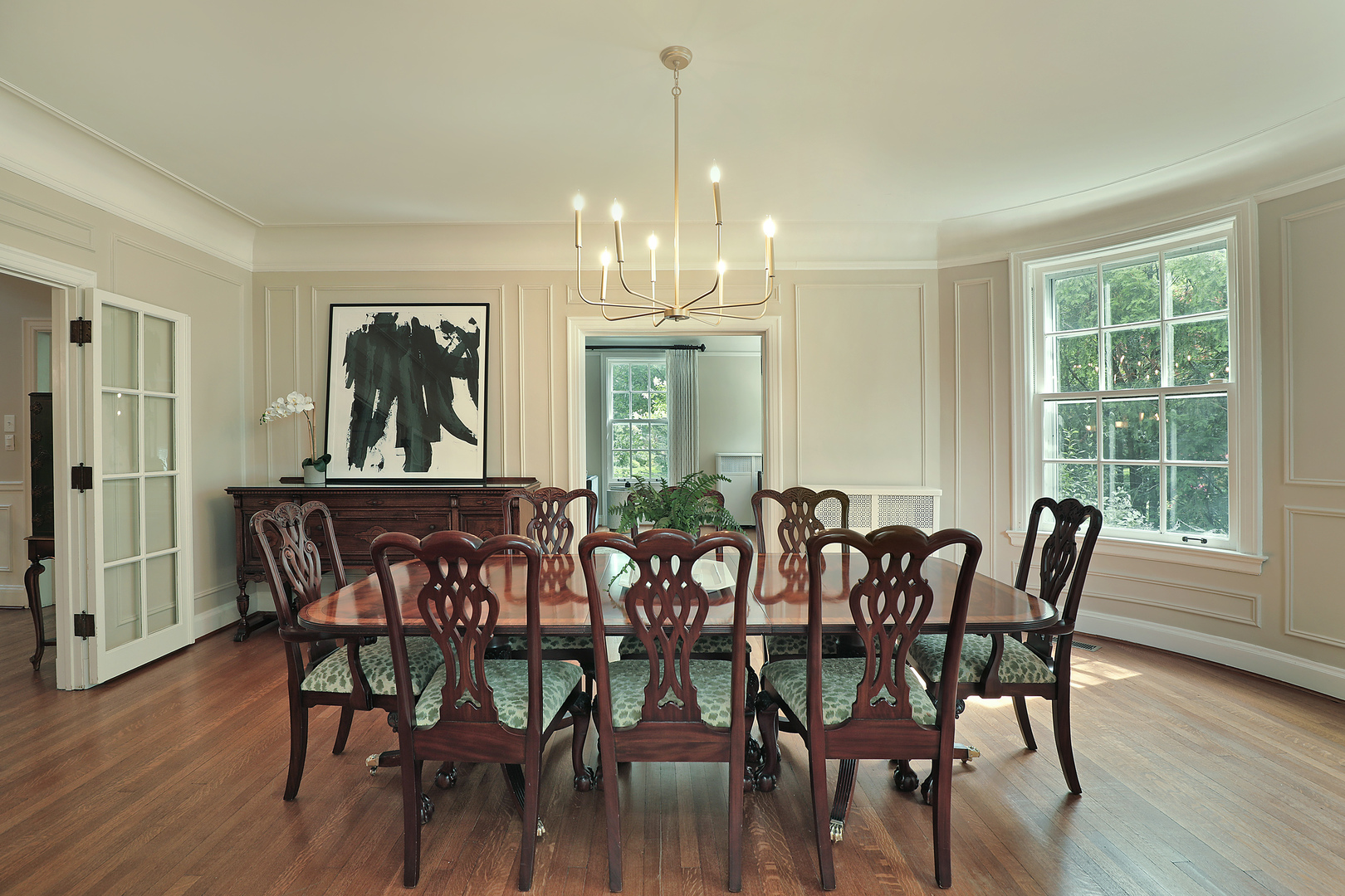 2252 Orrington Avenue