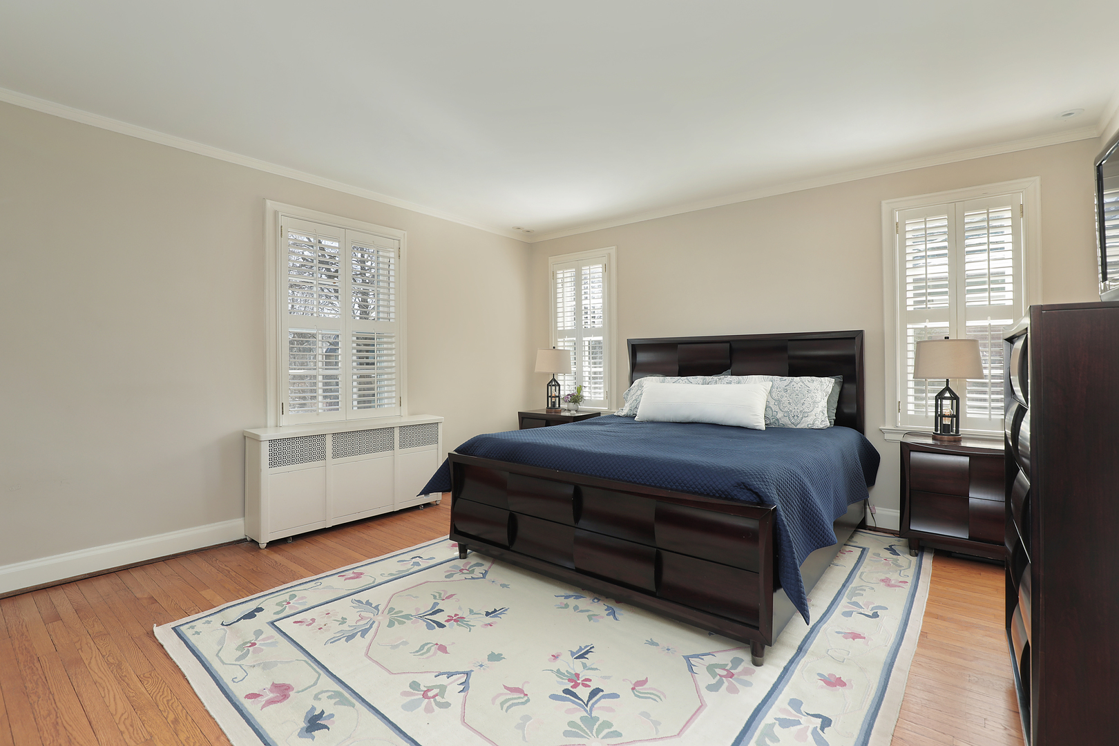 2252 Orrington Avenue