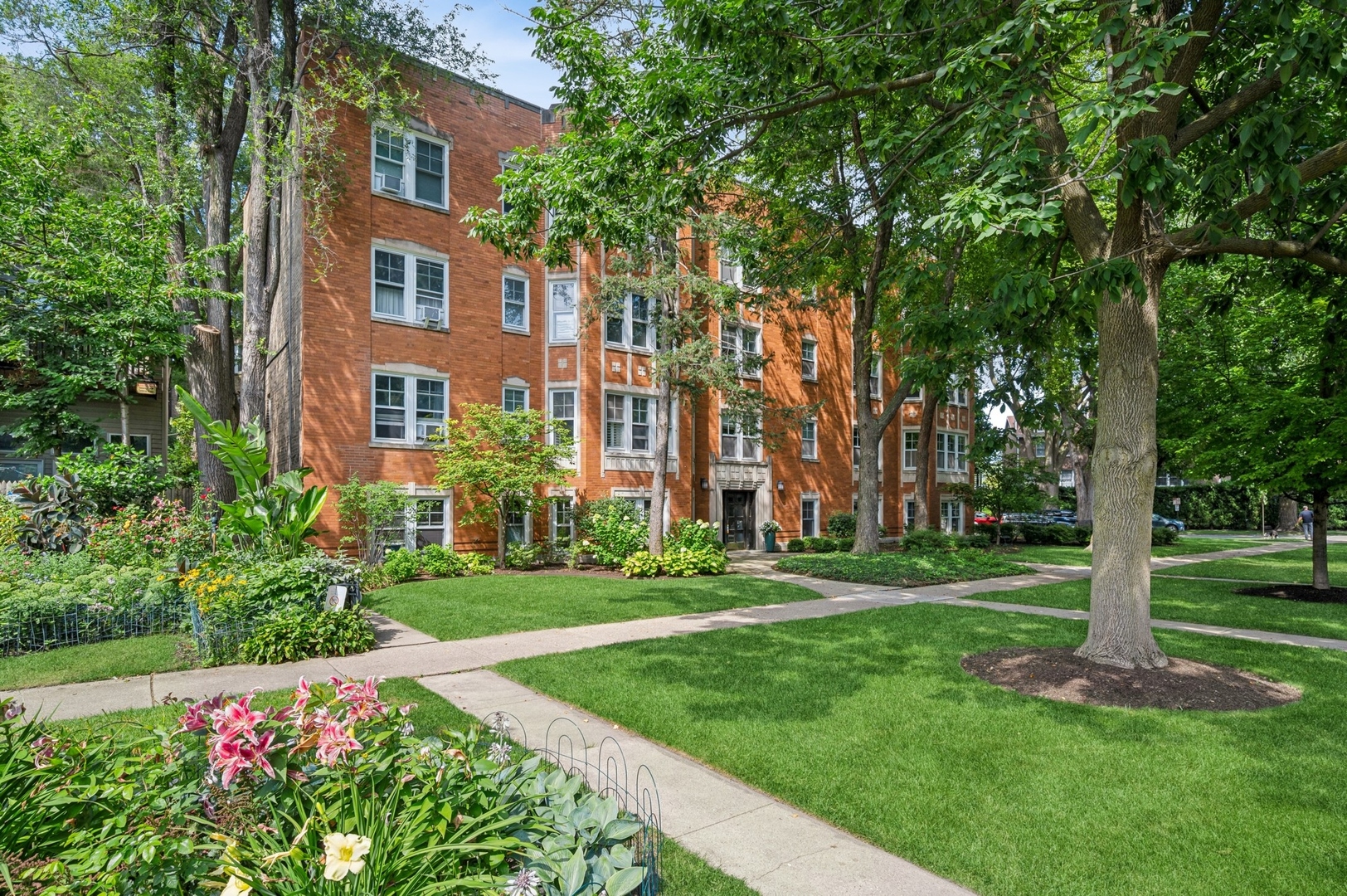 1907 Lincoln Street Unit: 1B