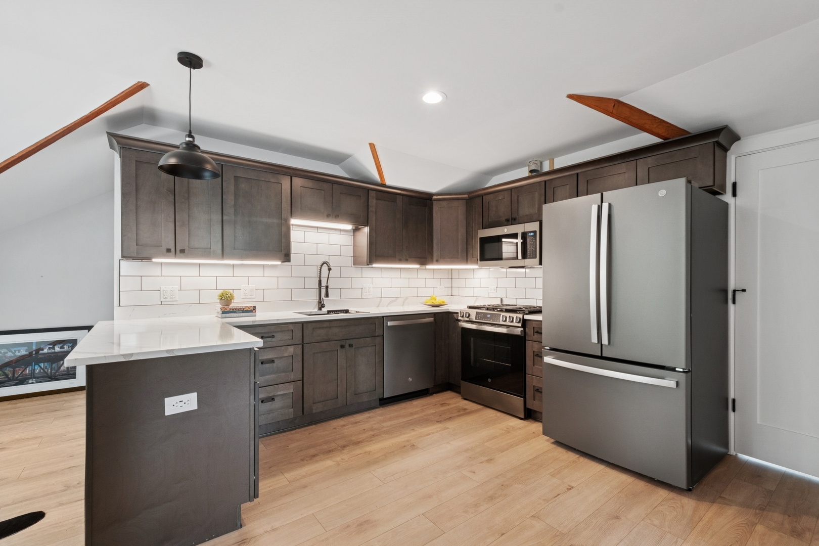 2034 Maple Avenue Unit: 3