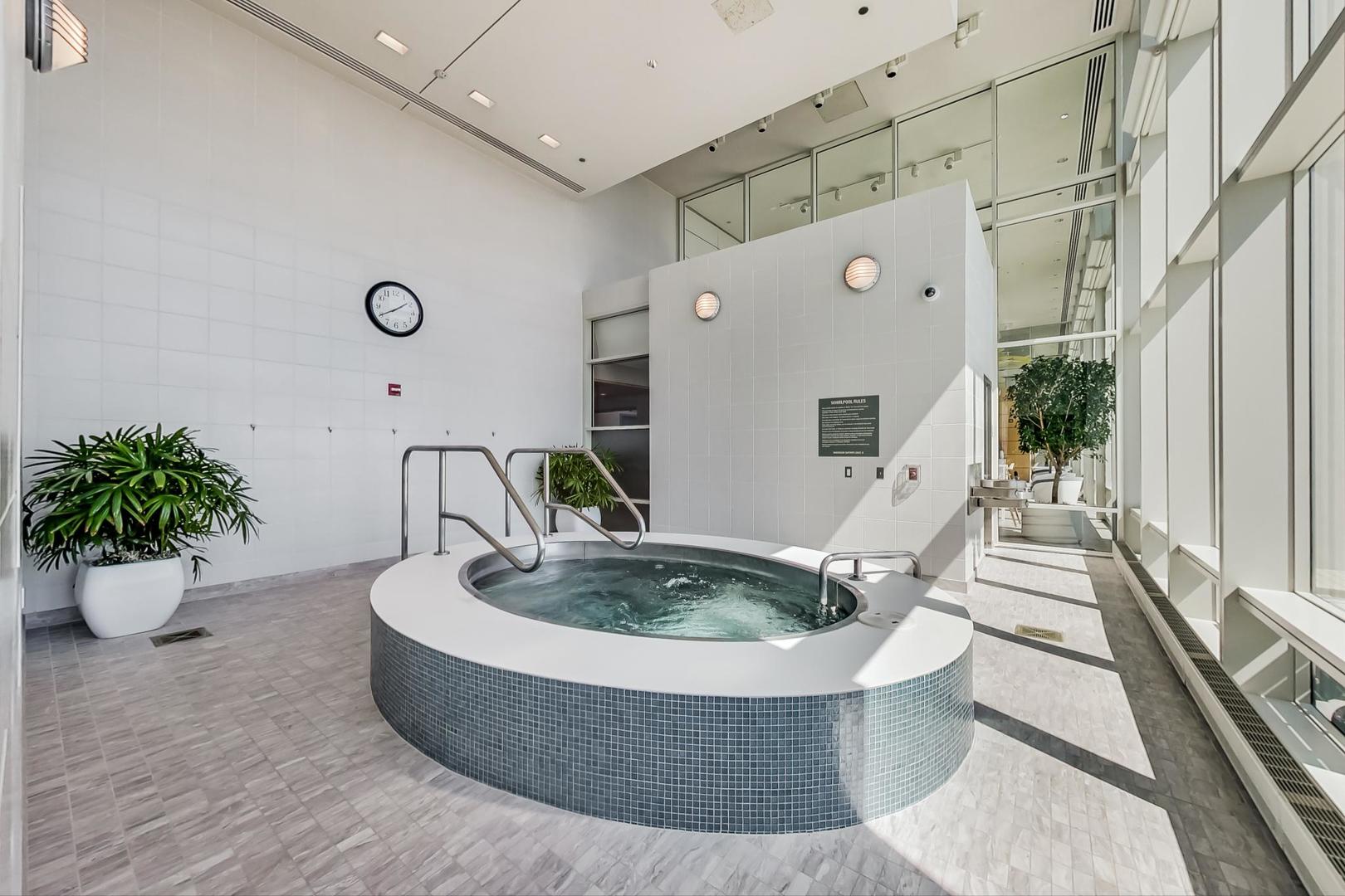 340 E RANDOLPH Street Unit: 1002