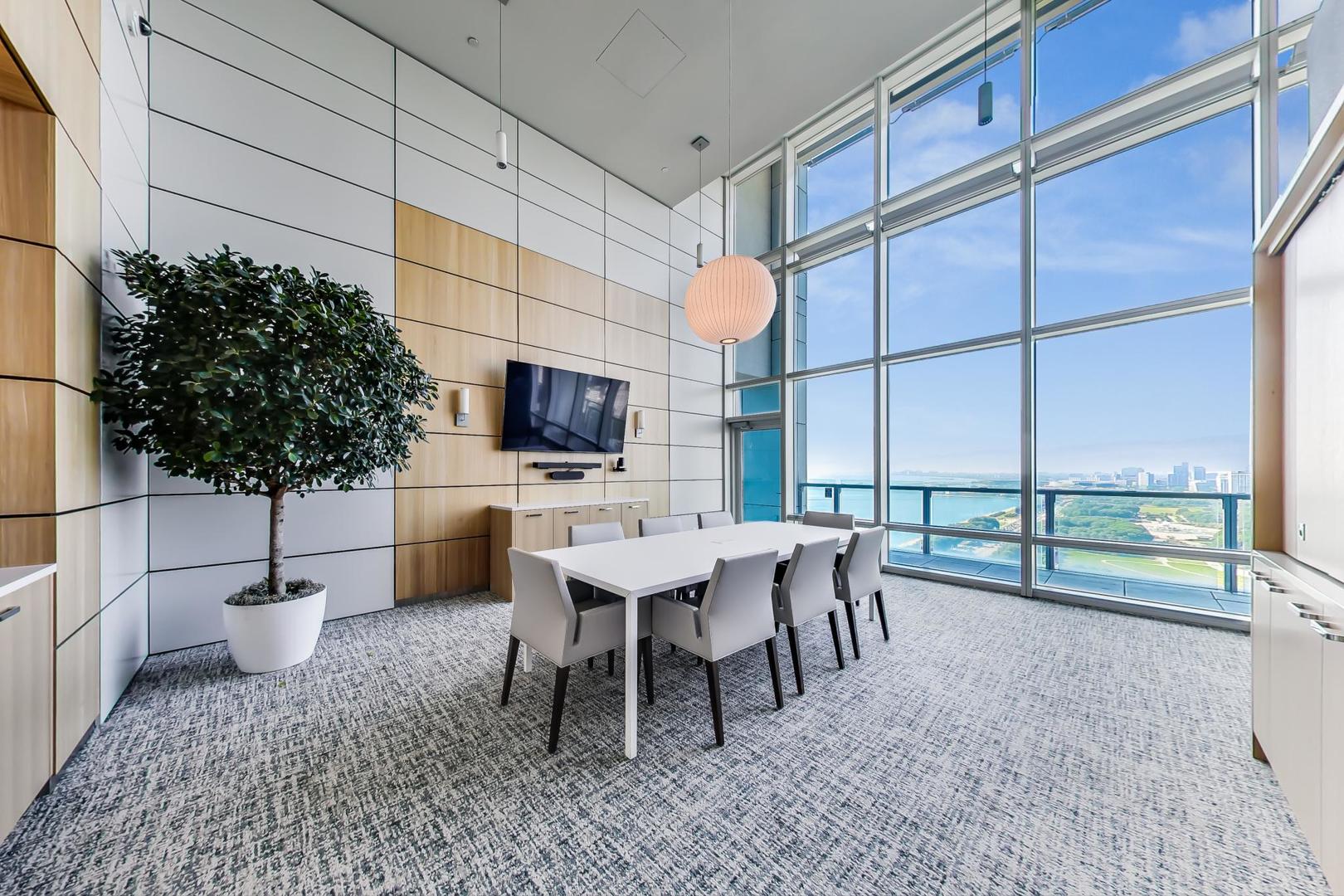 340 E RANDOLPH Street Unit: 1002