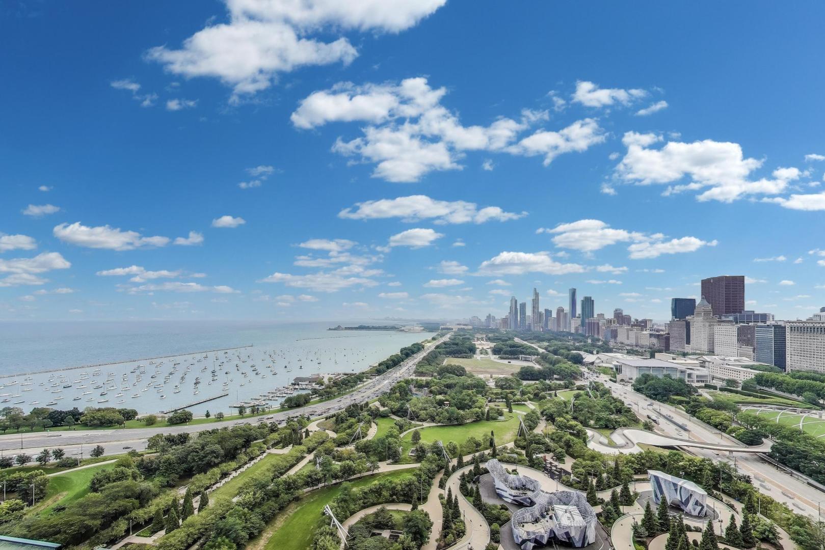 340 E RANDOLPH Street Unit: 1002