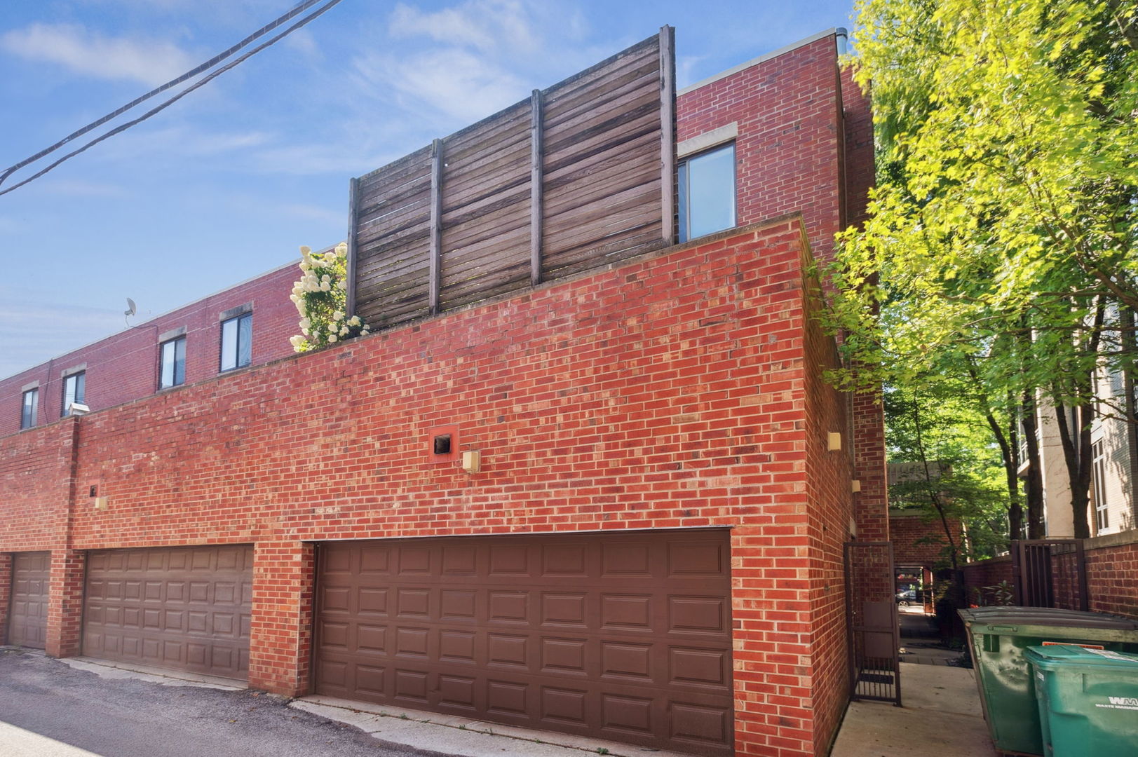 416 W Grant Place Unit: G