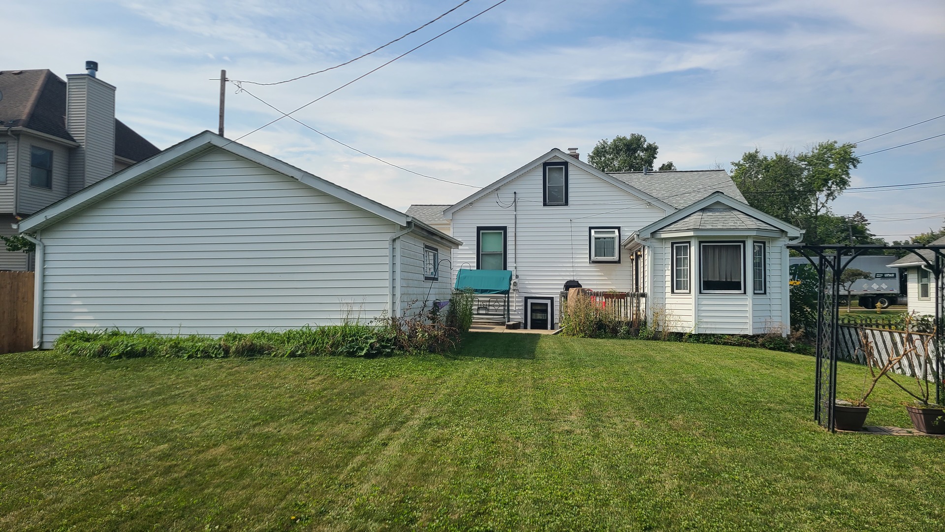 407 S Brewster Avenue