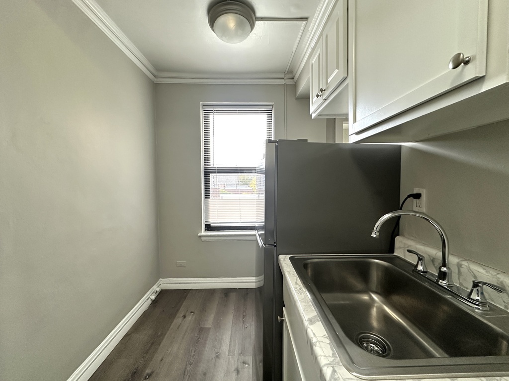 661 W Sheridan Road Unit: 601