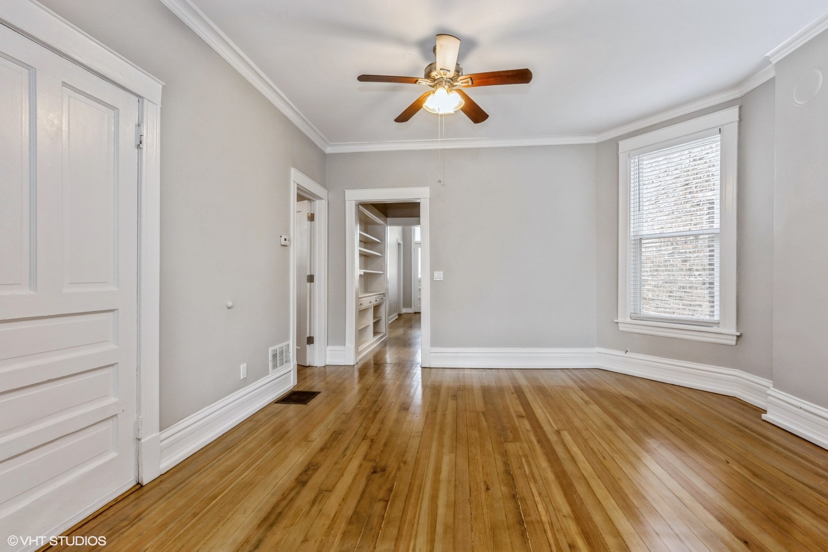 2622 W Crystal Street Unit: 2