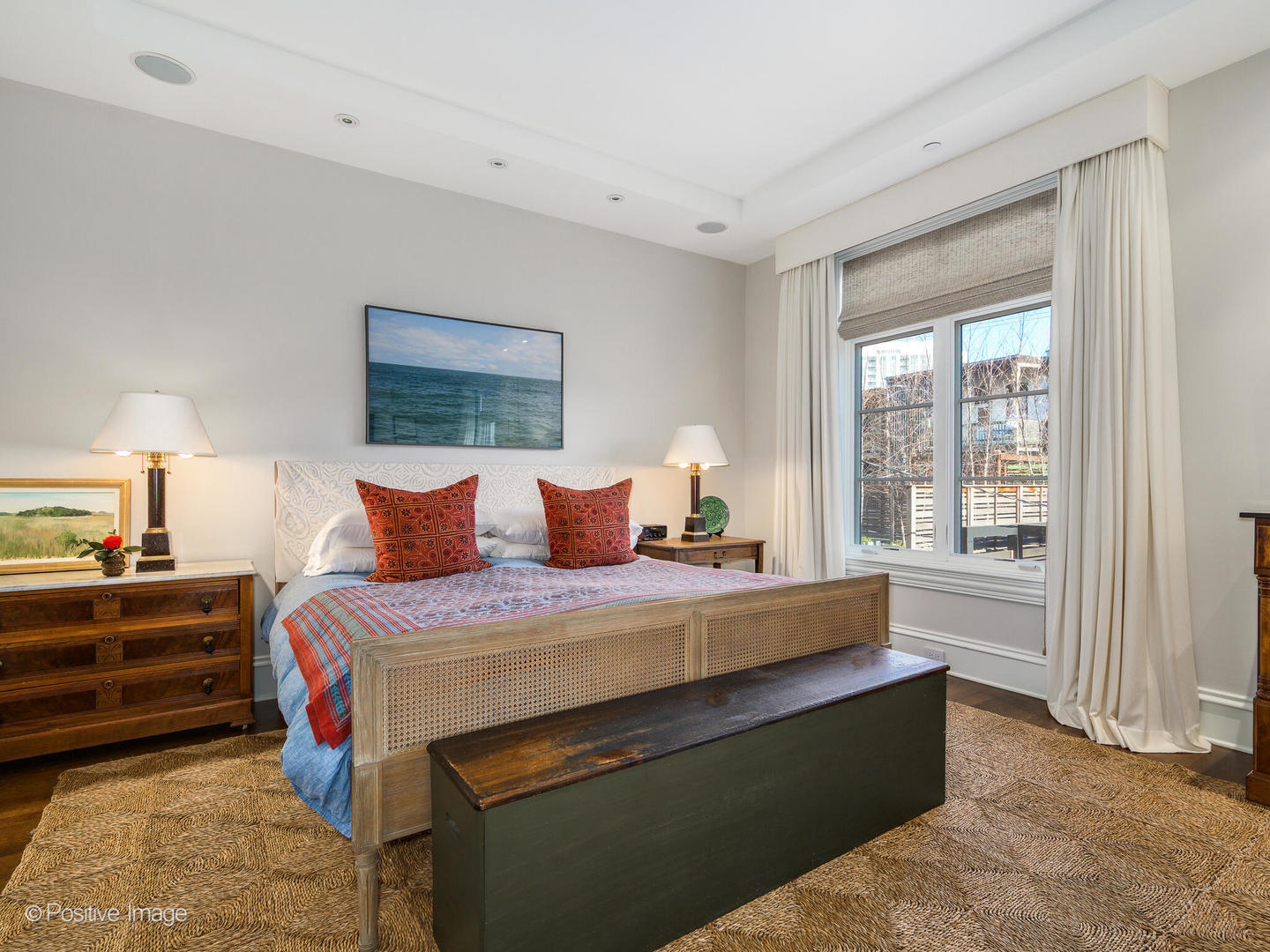 2237 N DAYTON Avenue