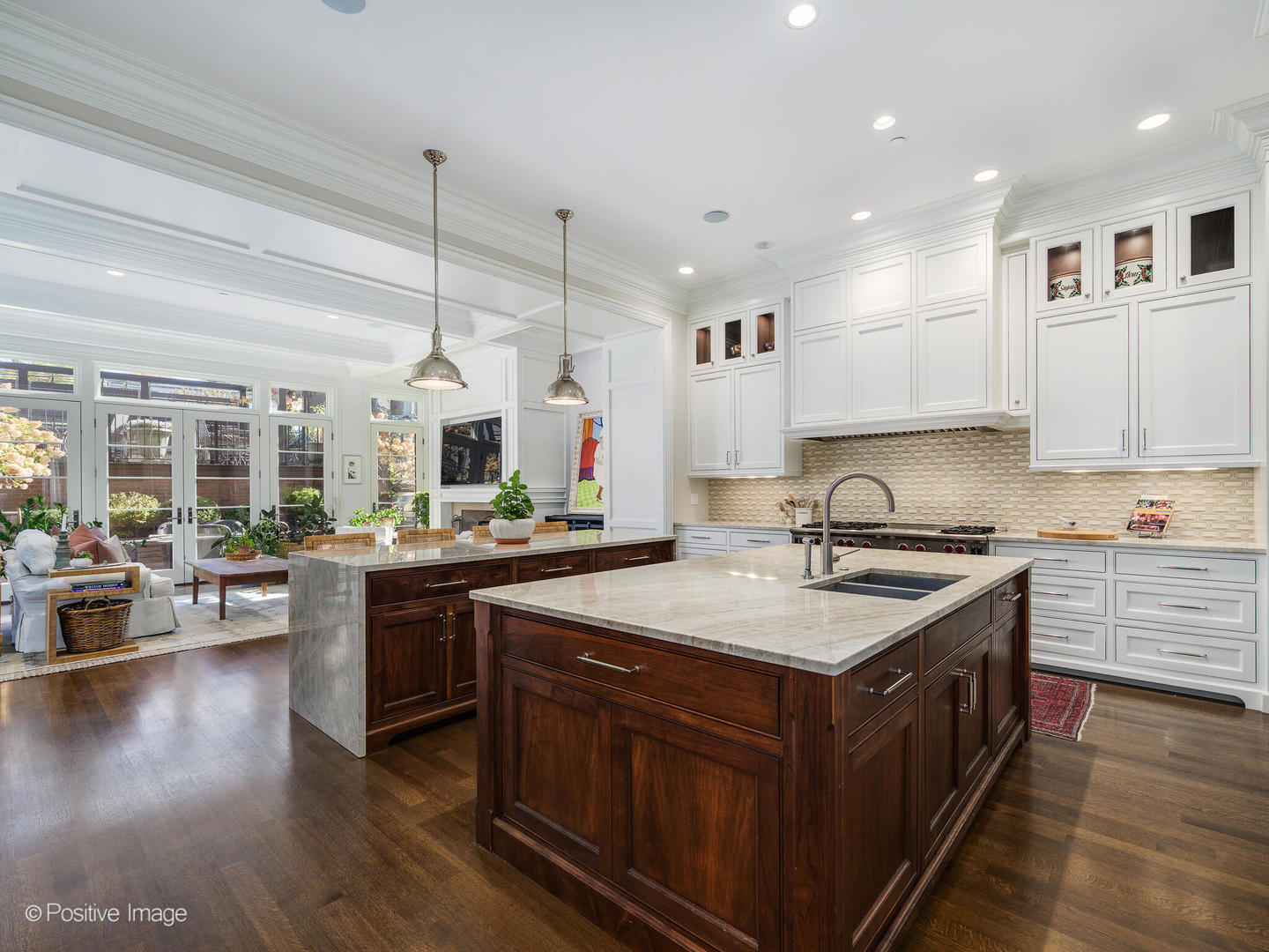 2237 N DAYTON Avenue