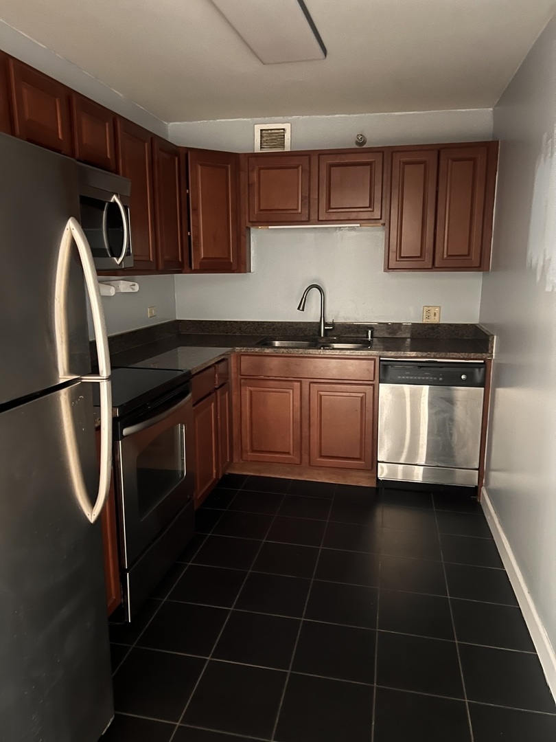 200 N Dearborn Street Unit: 4408