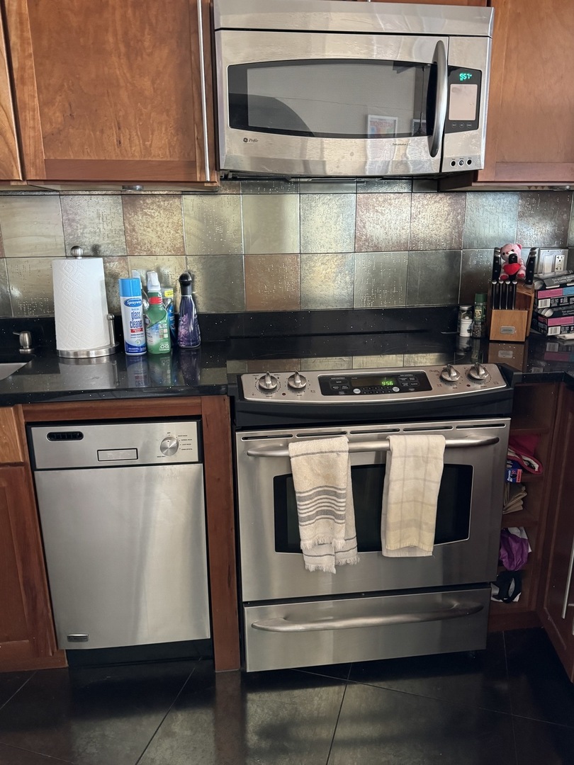 300 N State Street Unit: 5032