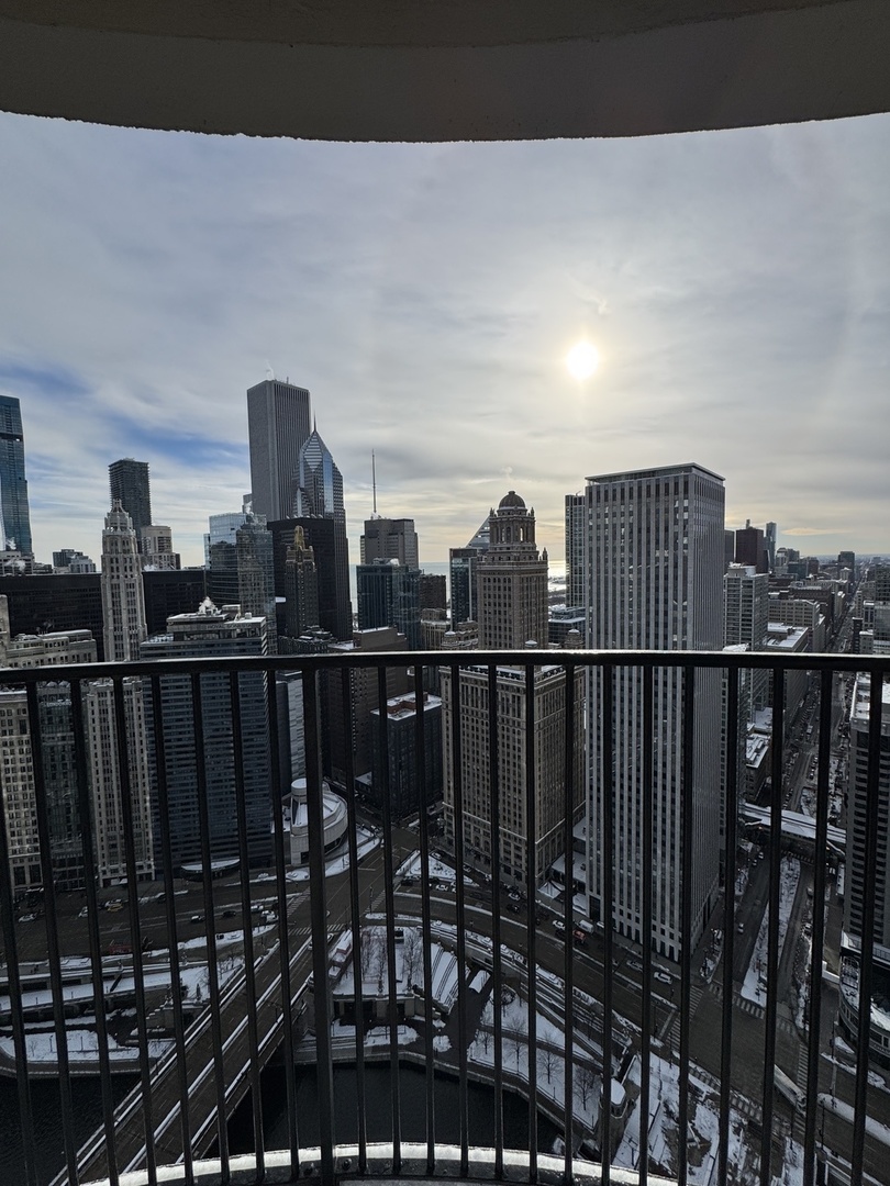 300 N State Street Unit: 5032