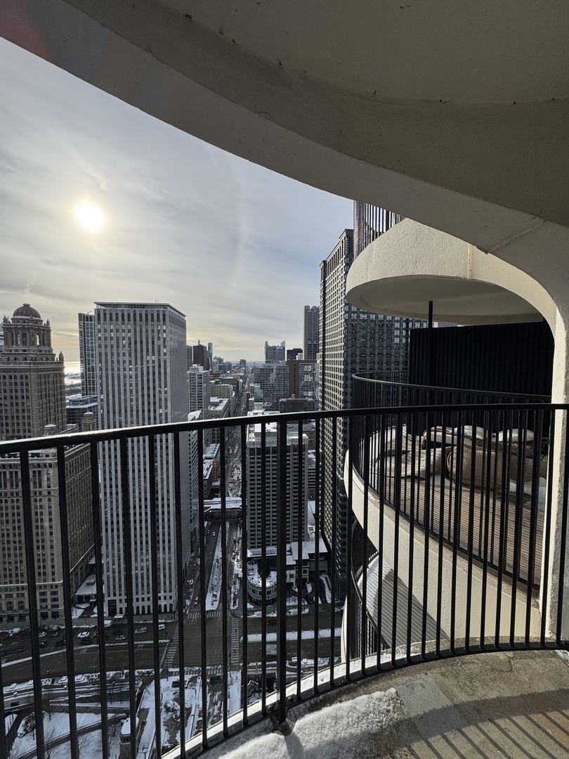 300 N State Street Unit: 5032