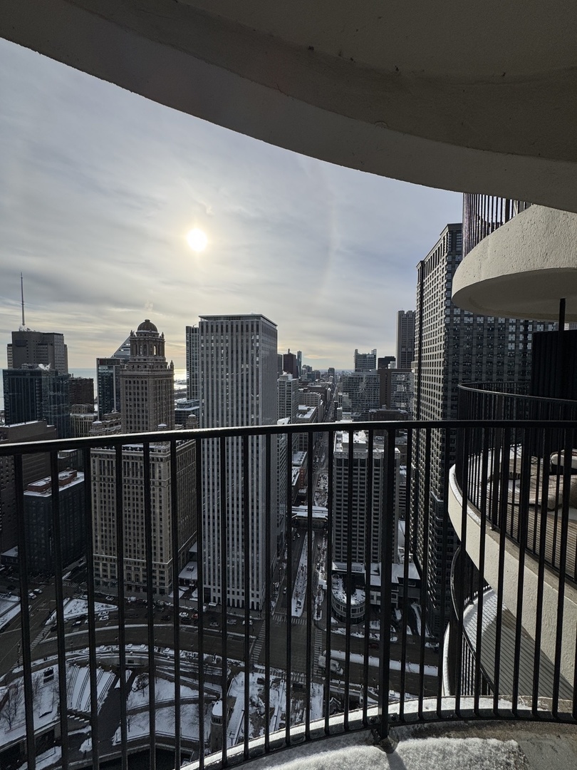 300 N State Street Unit: 5032