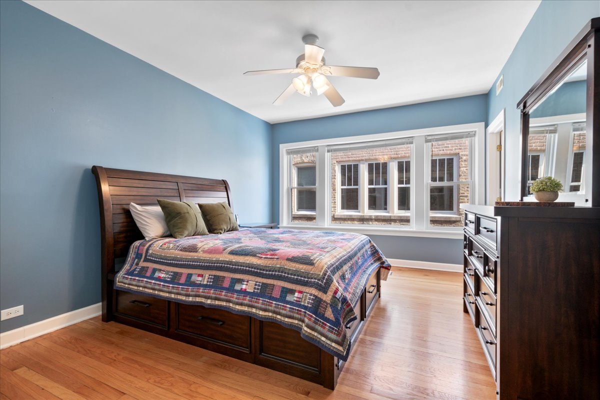 820 DOBSON Street Unit: 3E