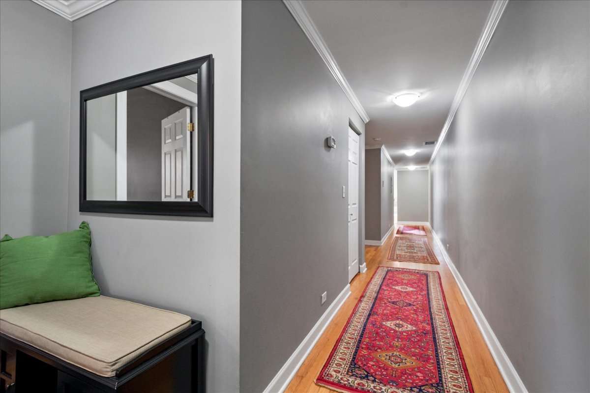 820 DOBSON Street Unit: 3E