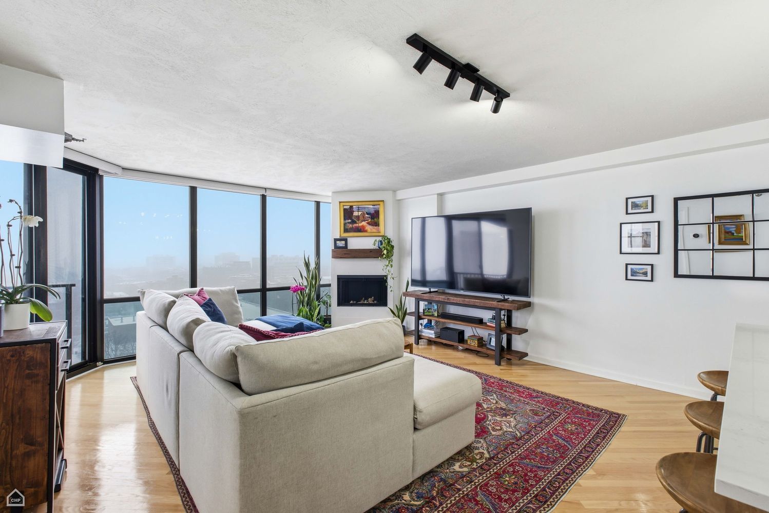 1309 N Wells Street Unit: 1202