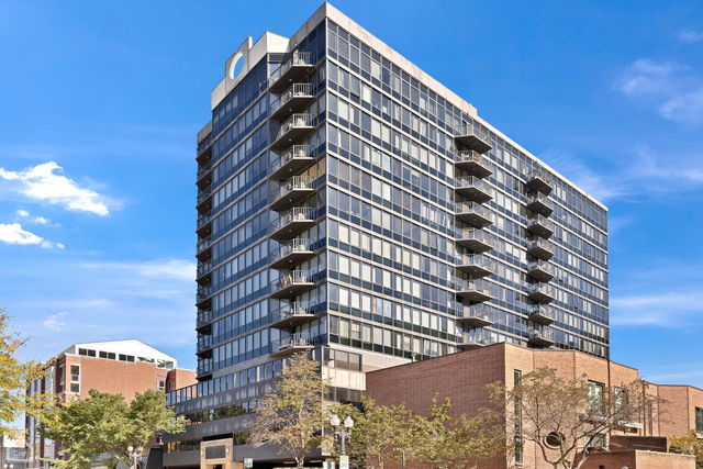 1309 N Wells Street Unit: 1202