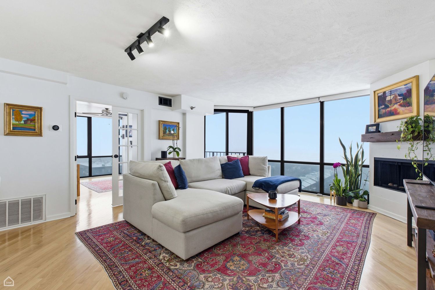 1309 N Wells Street Unit: 1202