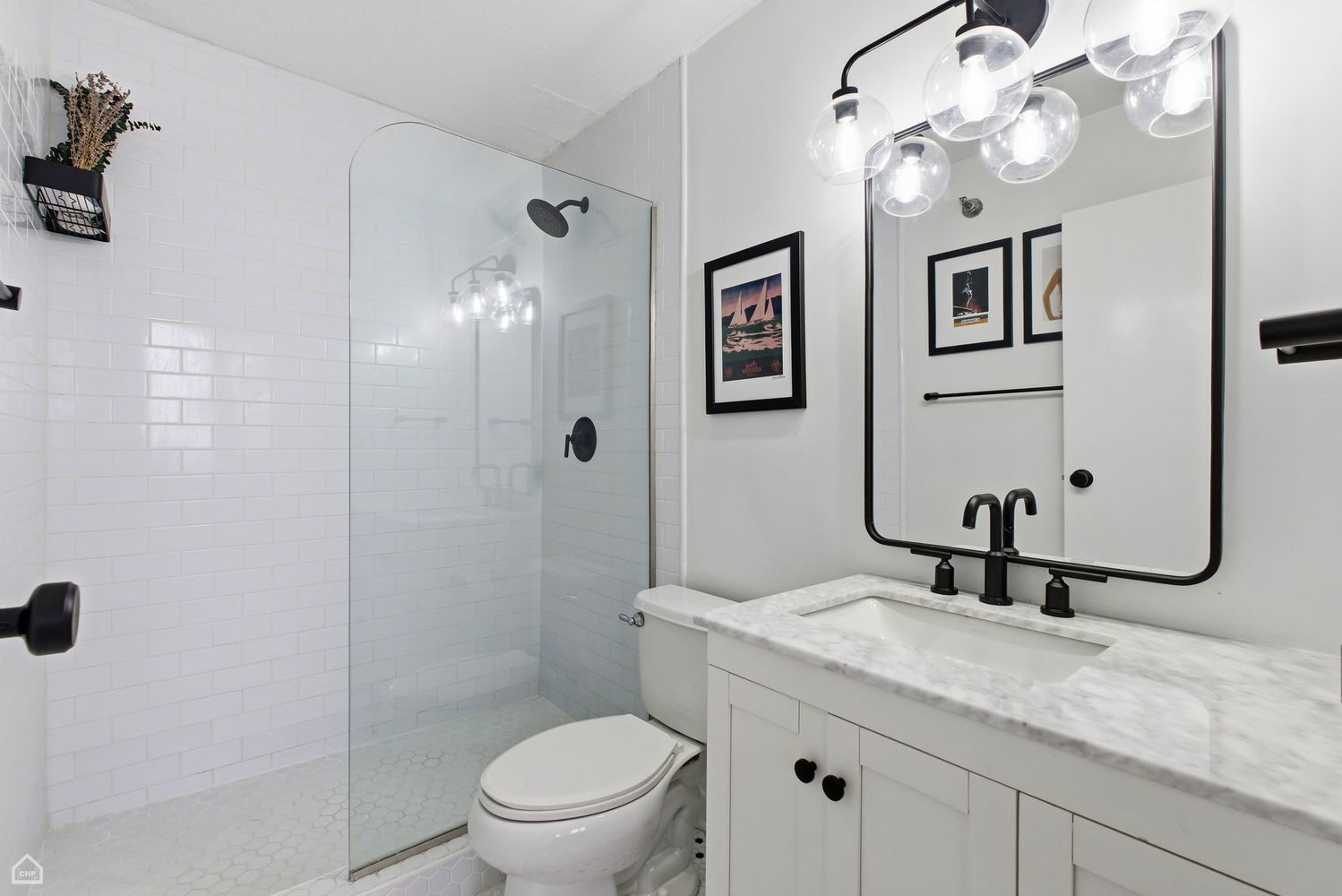 1309 N Wells Street Unit: 1202