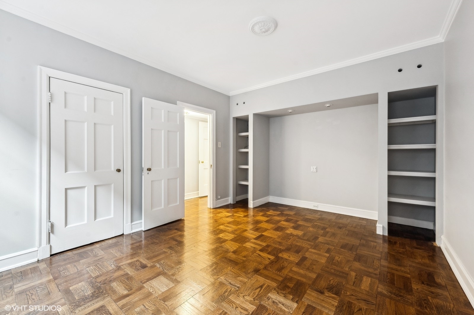 73 E Elm Street Unit: 3B