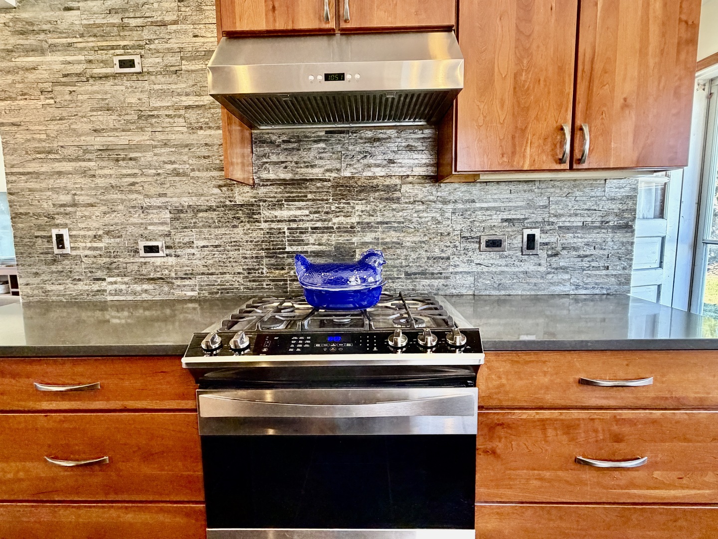 614 E Madison Street