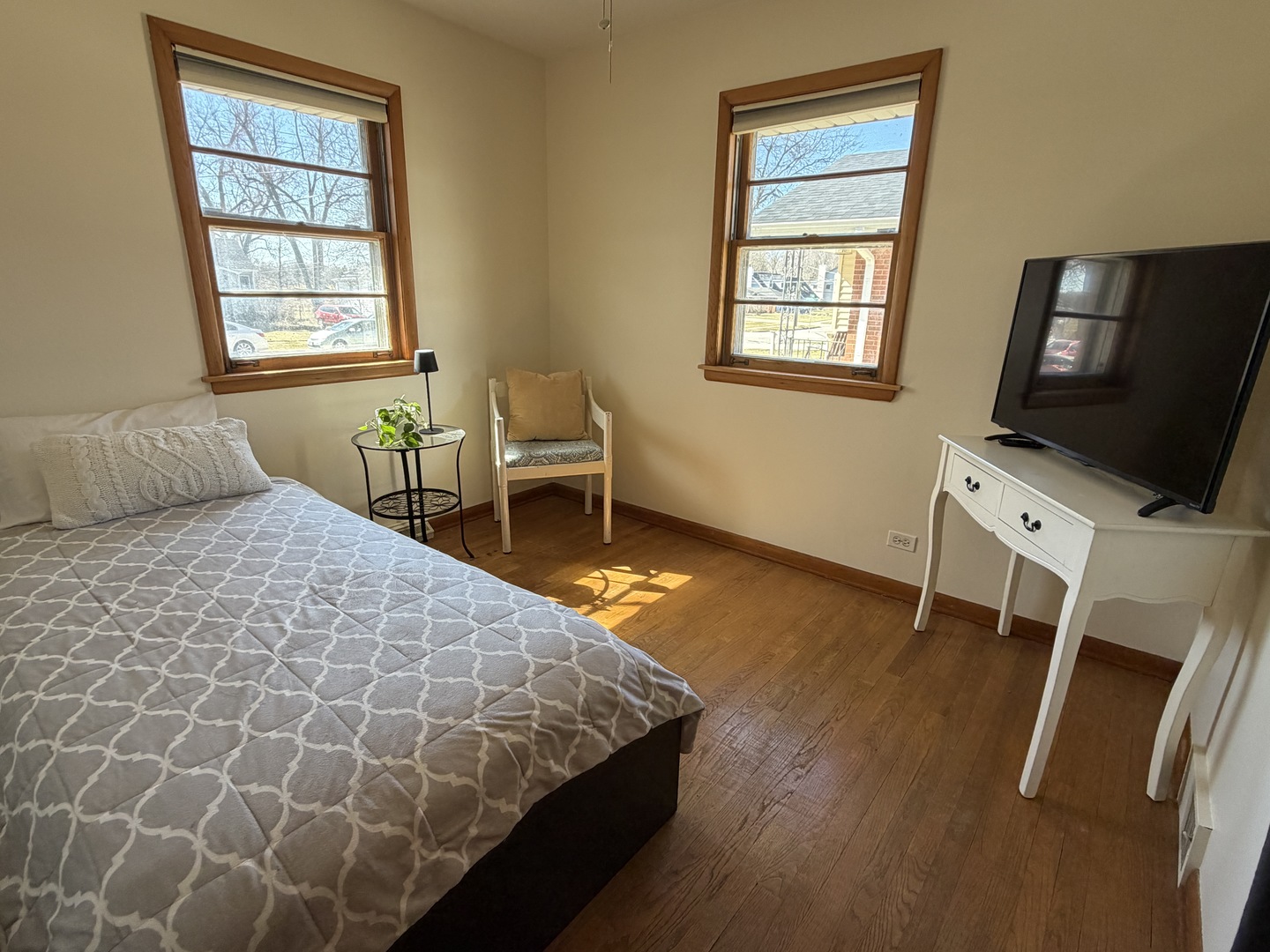 614 E Madison Street