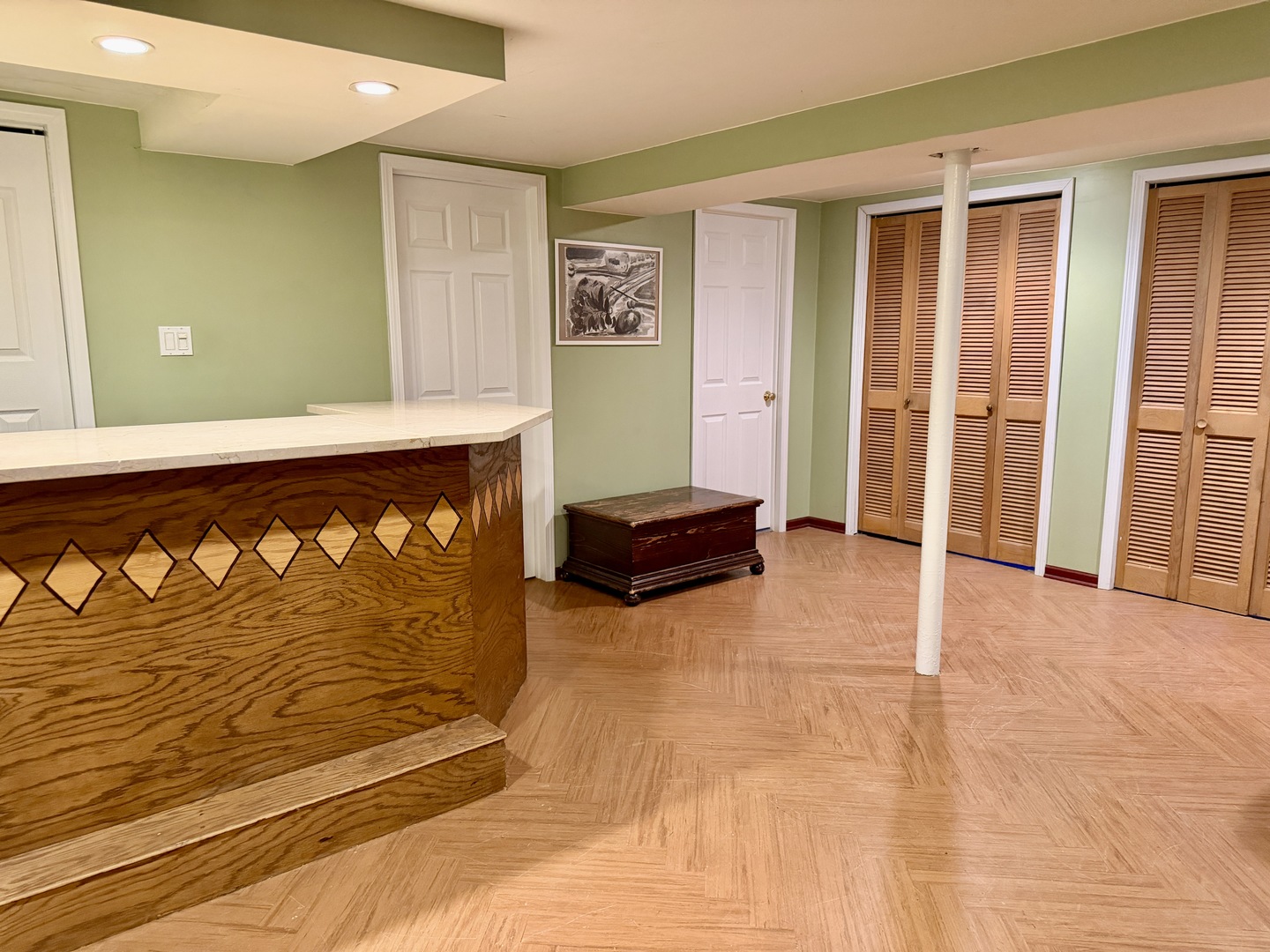 614 E Madison Street