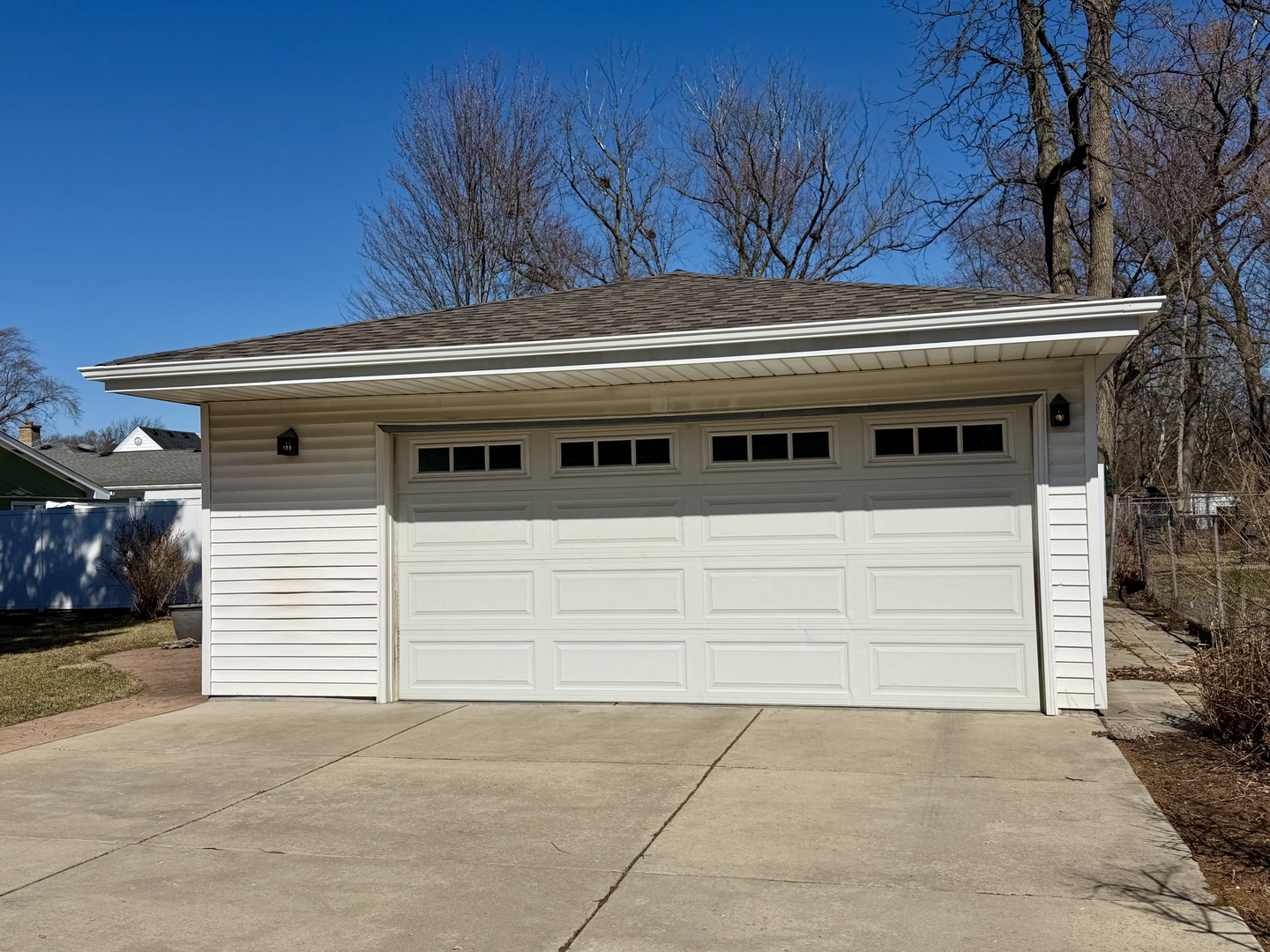 614 E Madison Street