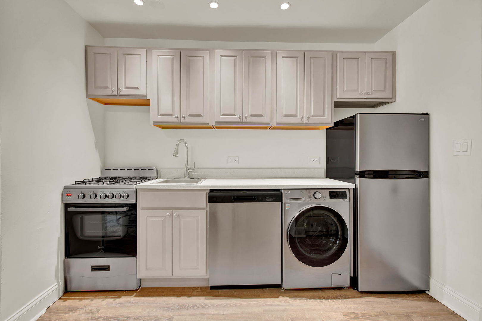 1100 N La Salle Drive Unit: 510