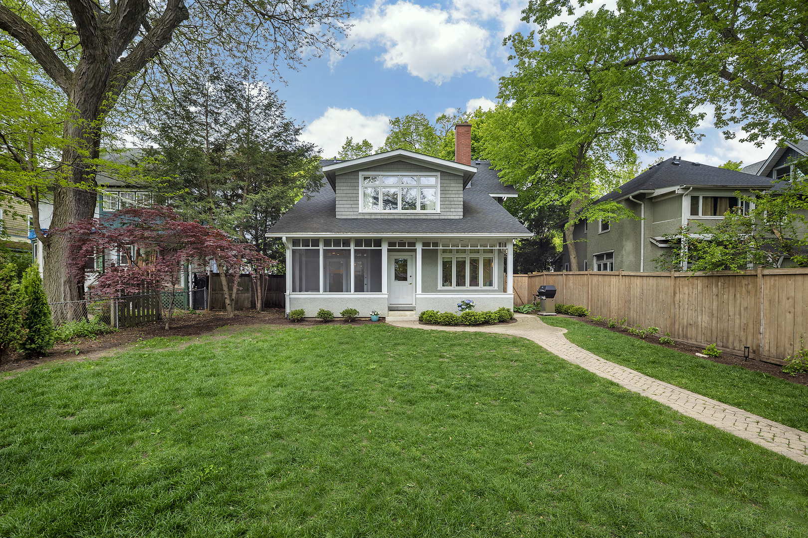 925 Elmwood Avenue