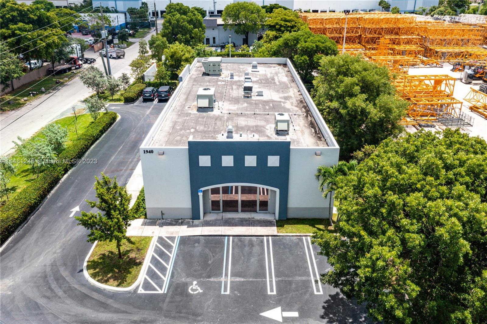 1930 NW 16th St