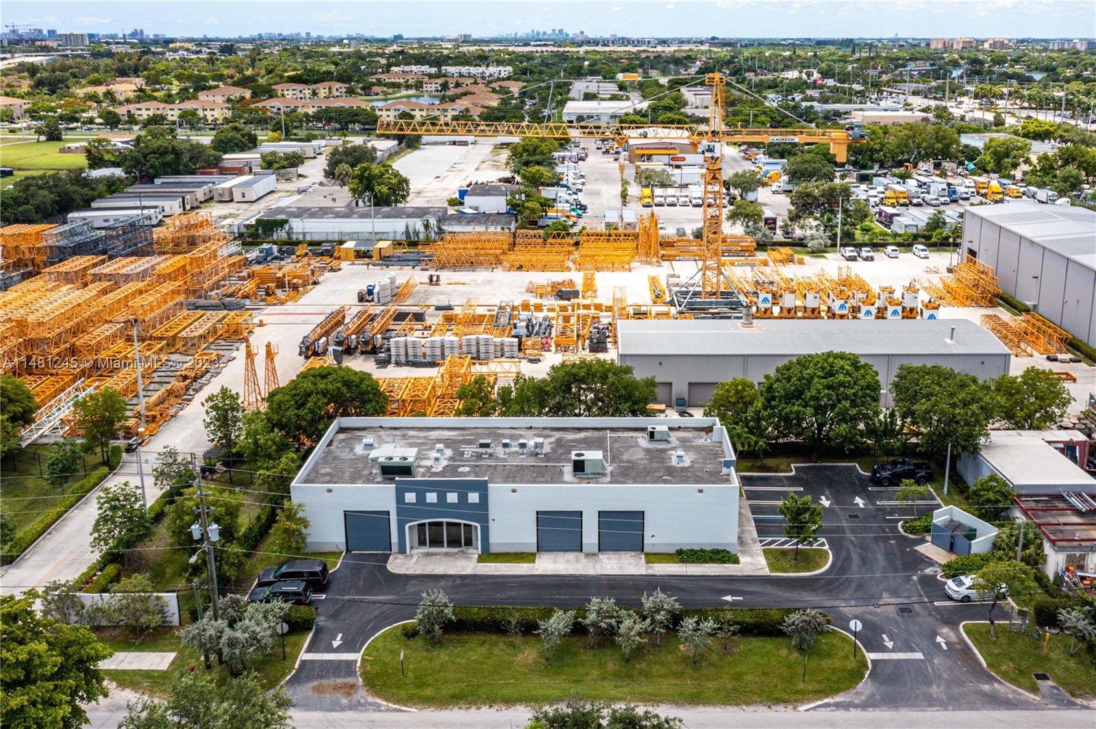 1930 NW 16th St