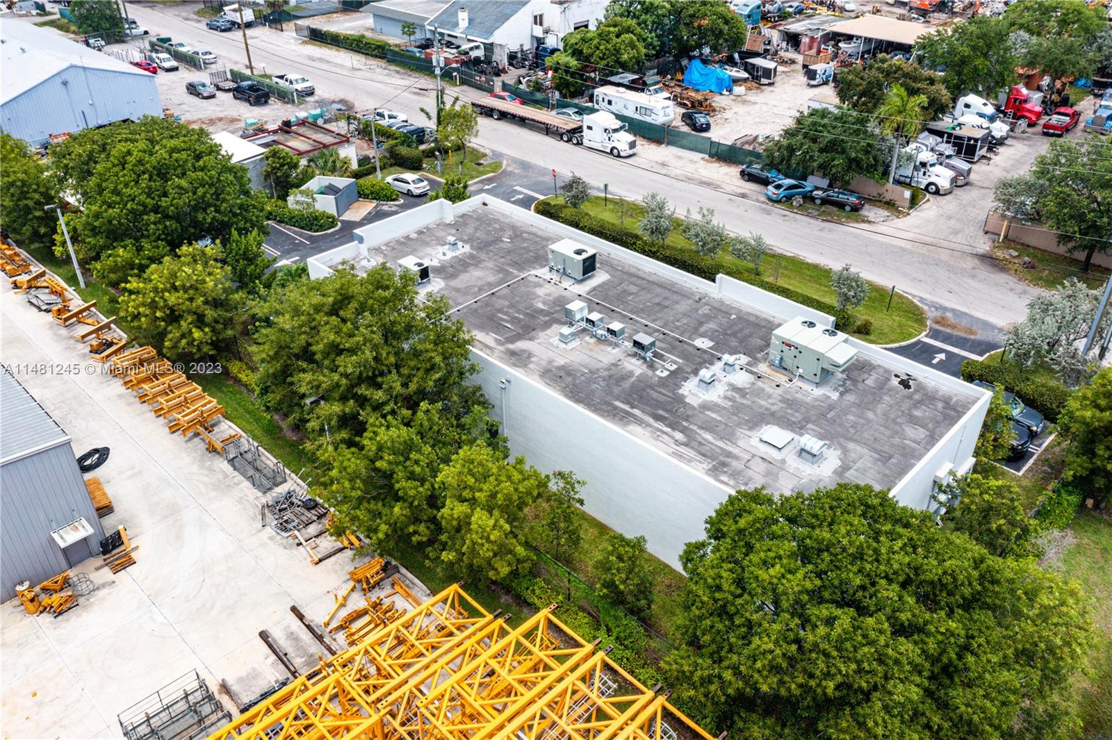 1930 NW 16th St