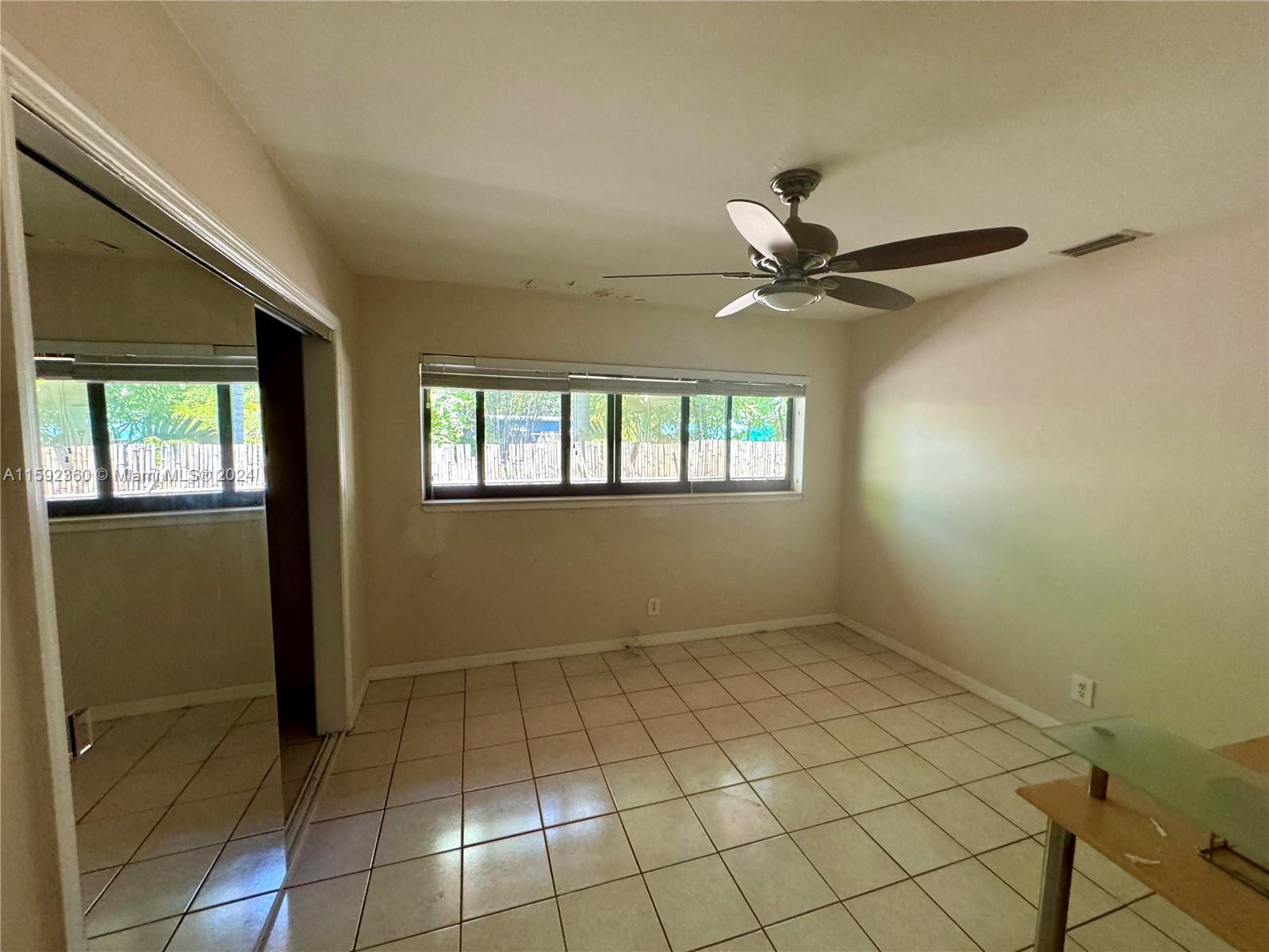 1620 SW 25th St