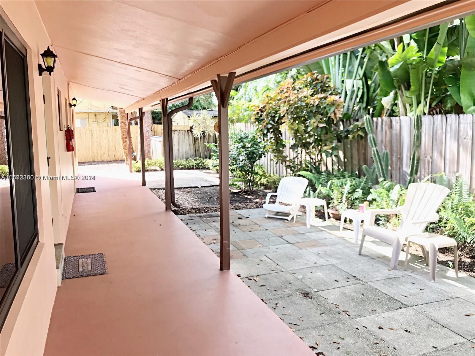 1620 SW 25th St