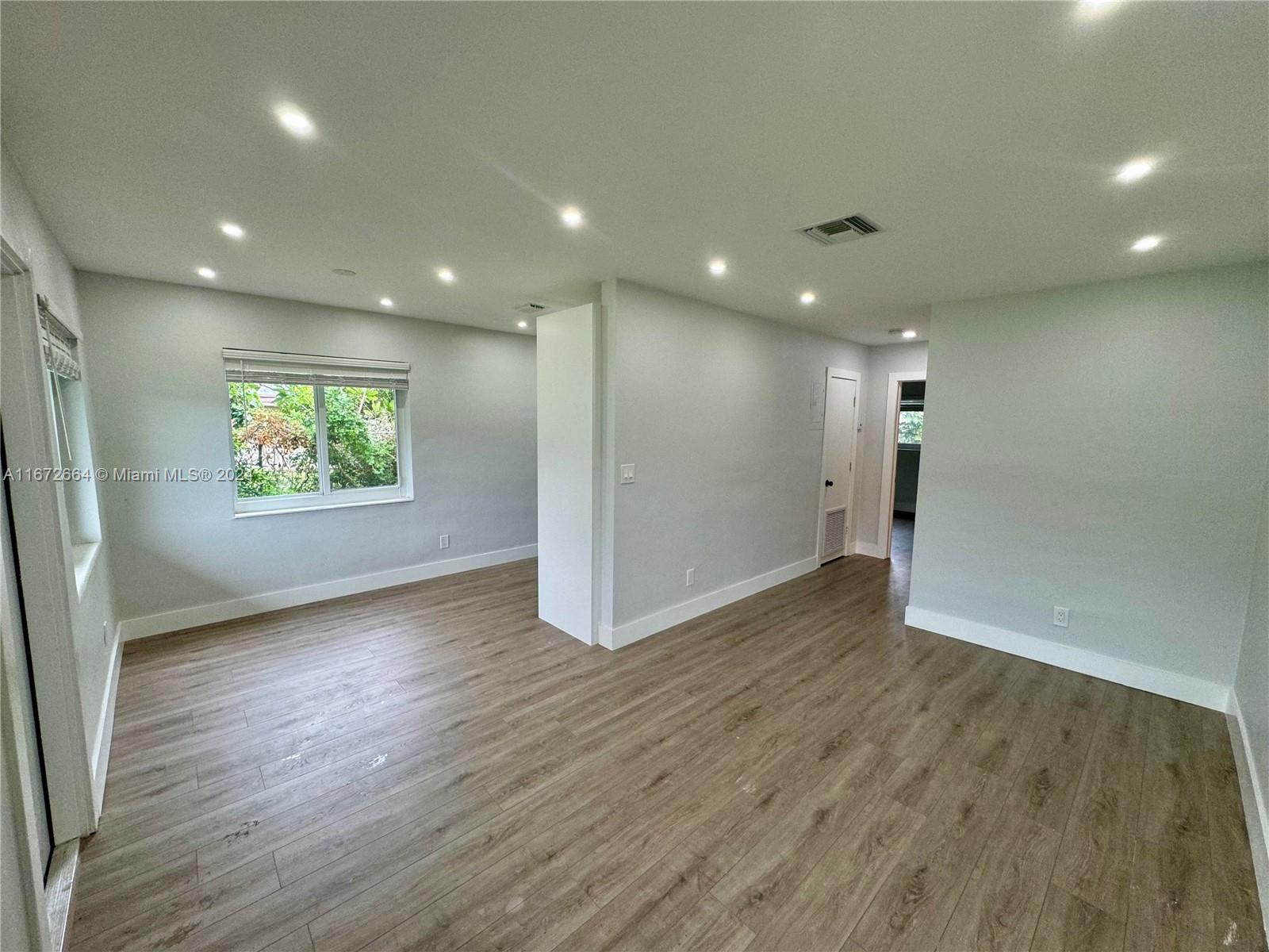 2631 SW 13th Ave # 3