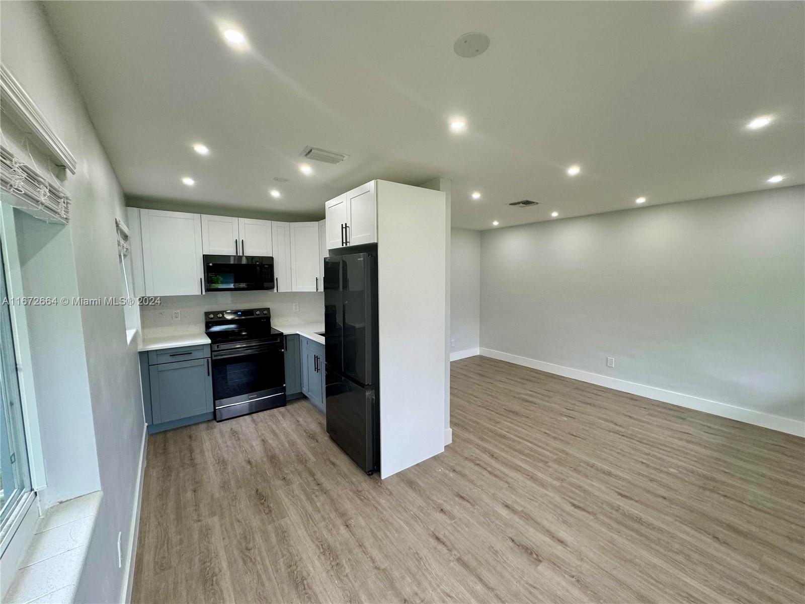 2631 SW 13th Ave # 3